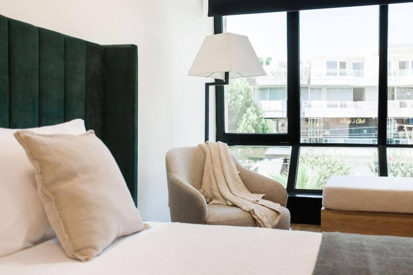 2 Sidebyside Suites In Athens Riviera By The Olon Buitenkant foto