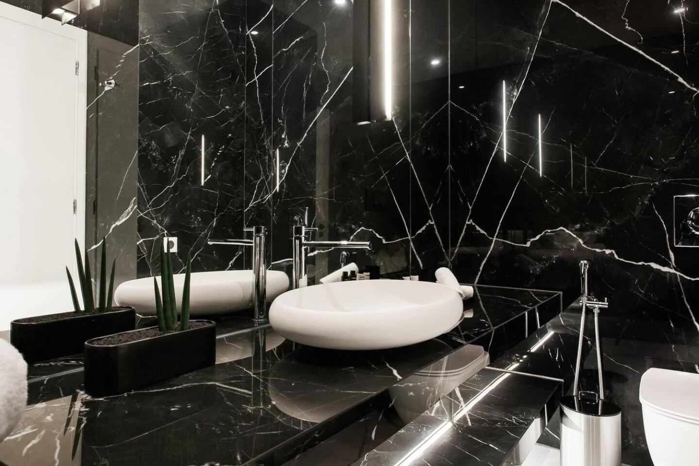 2 Sidebyside Suites In Athens Riviera By The Olon Buitenkant foto